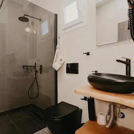 Trinity Hospitality Отель