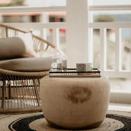 Trinity Hospitality Ξενοδοχείο