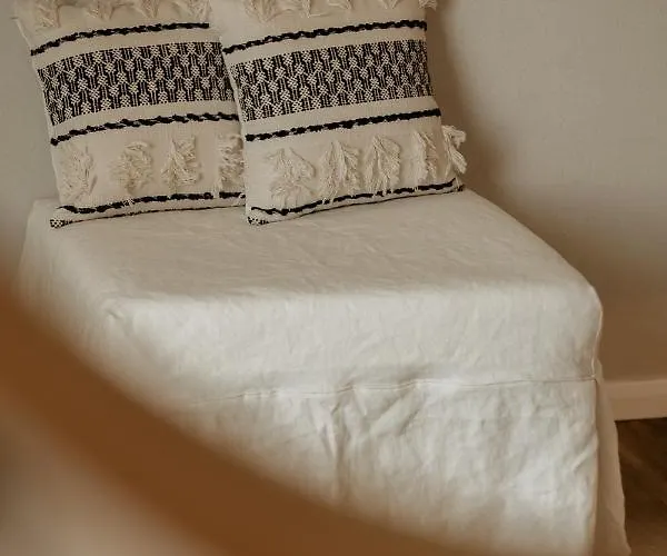 Trinity Hospitality * Αμμουλιανή