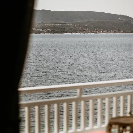 فندق Trinity Hospitality أمولياني